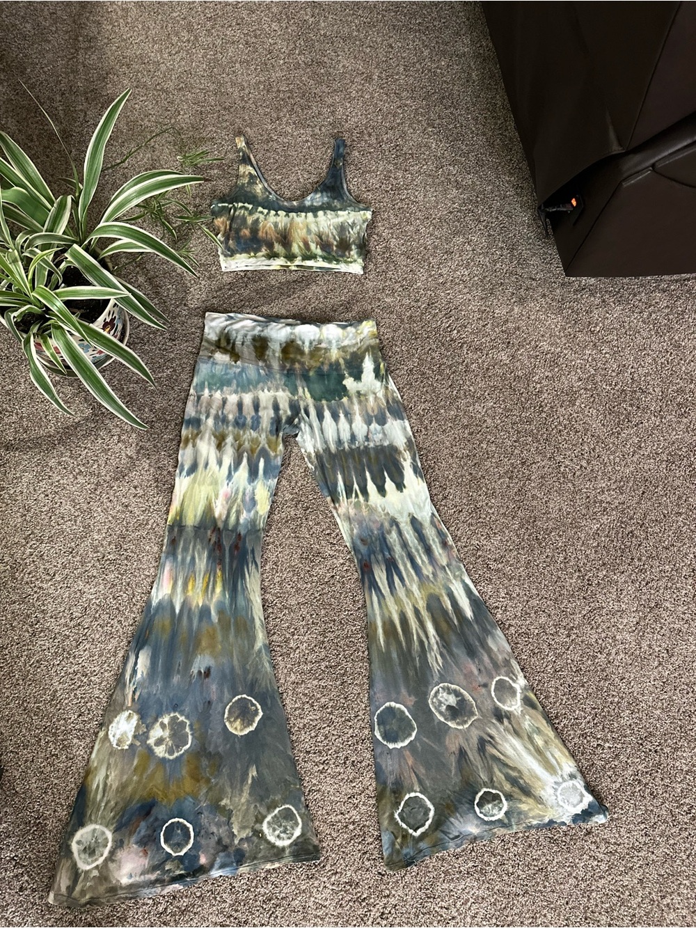 Tie-Dye Flare Pants & Crop Top Set in Olive Multi